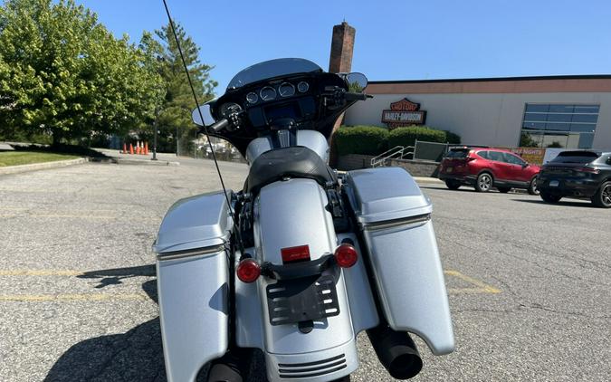 2019 Harley-Davidson Street Glide Special Barracuda Silver