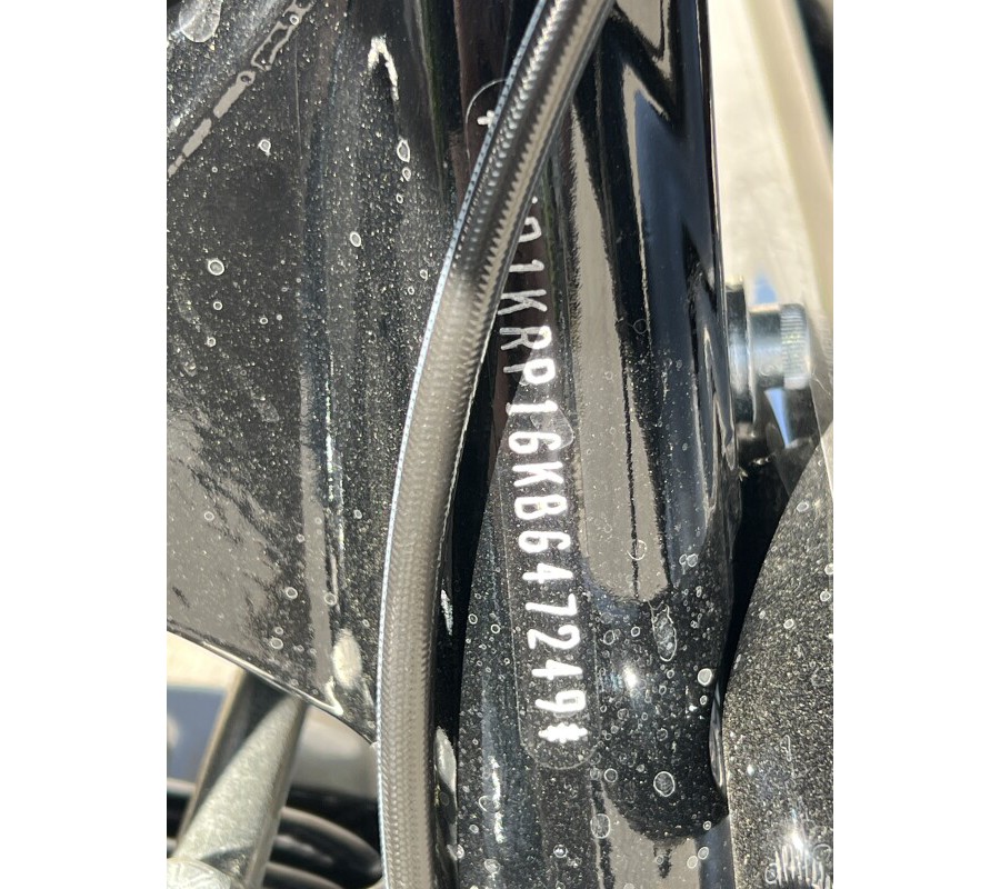 2019 Harley-Davidson Street Glide Special Barracuda Silver