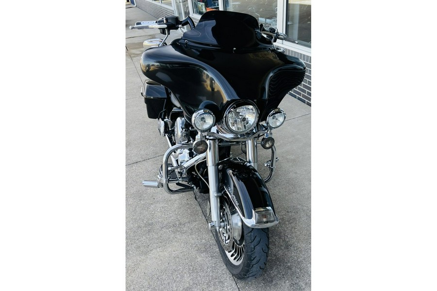 2013 Harley-Davidson® FLHR ROAD KING SHRINE