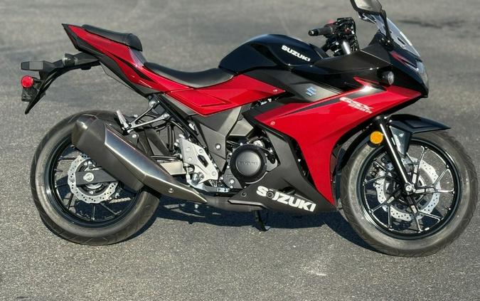 2023 Suzuki GSX250RAM3