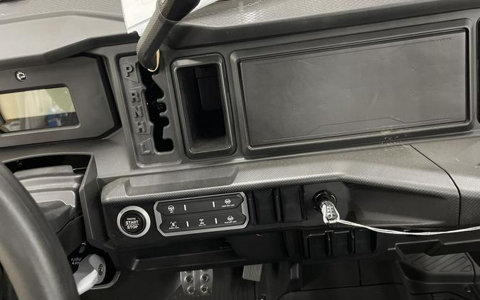 2026 Can-Am DEFENDER XT 65 HD11 - STEALTH BLACK