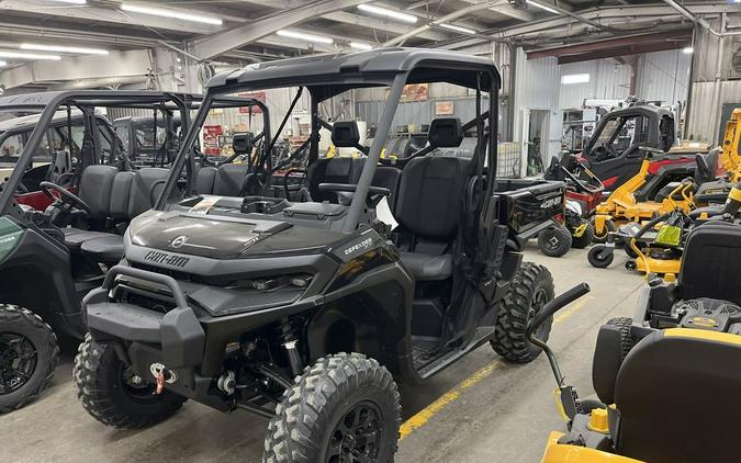 2026 Can-Am DEFENDER XT 65 HD11 - STEALTH BLACK