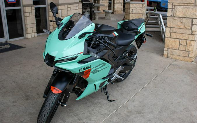 2026 YAMAHA YZFR3 ABS