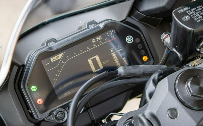 2026 YAMAHA YZFR3 ABS