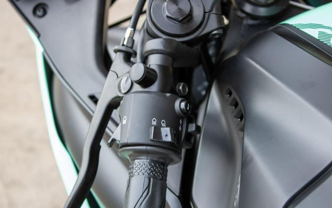 2026 YAMAHA YZFR3 ABS