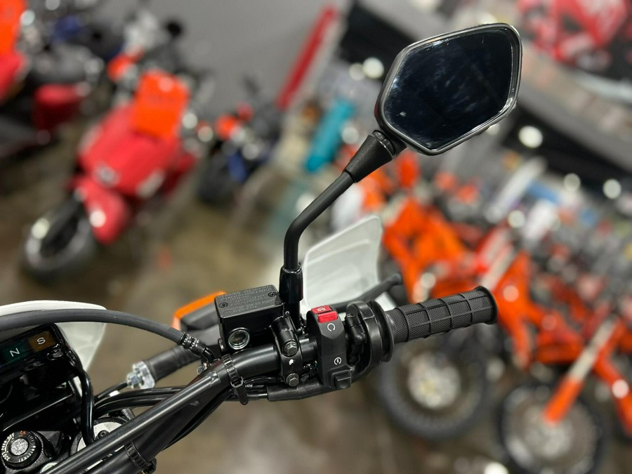 2025 Honda XR650L