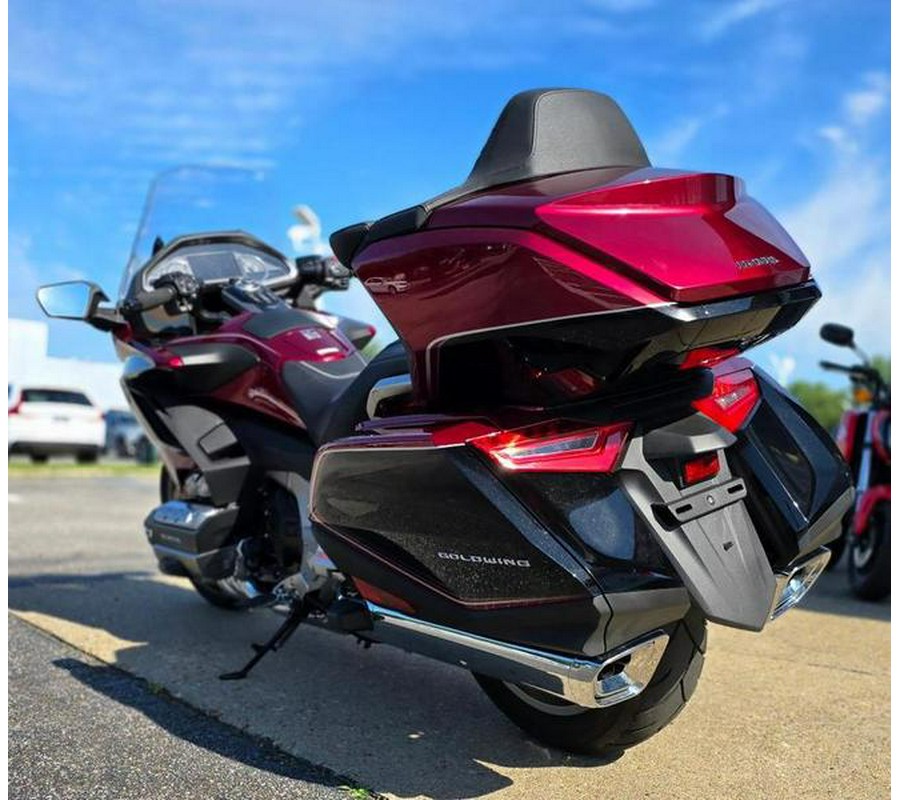 2018 Honda® Gold Wing Tour Airbag Automatic DCT