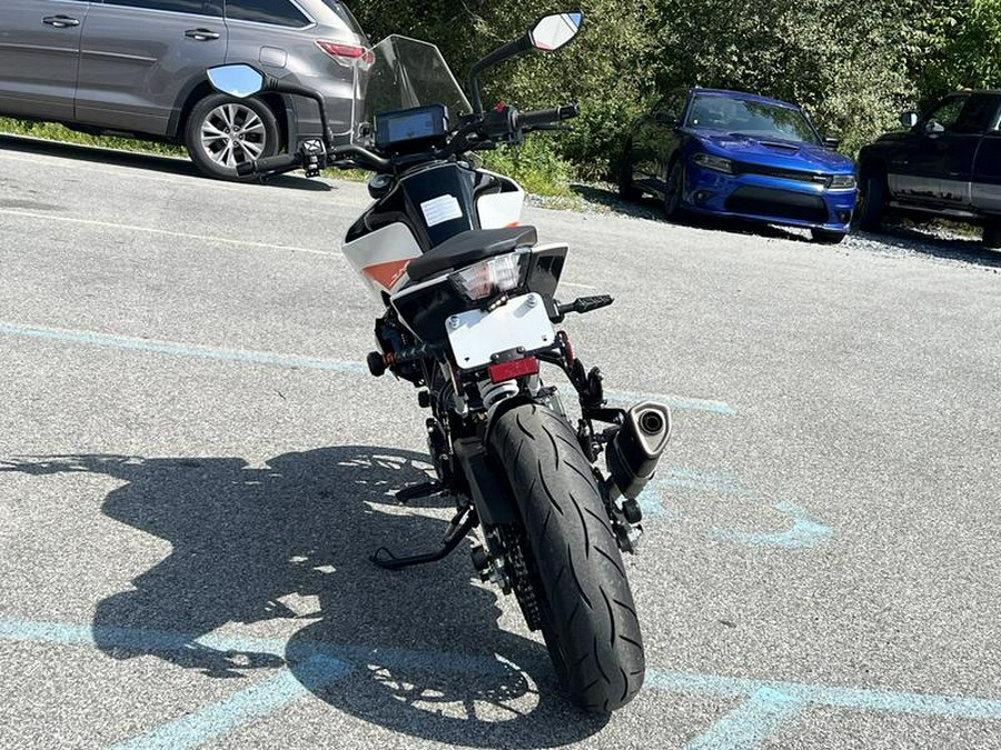 2022 KTM 390 Duke