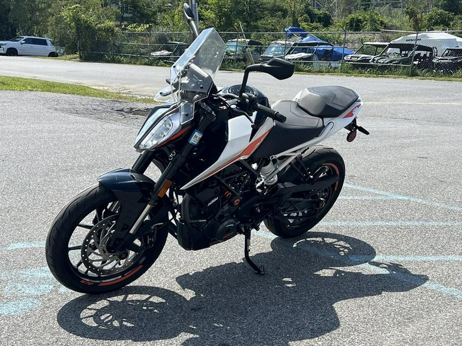 2022 KTM 390 Duke