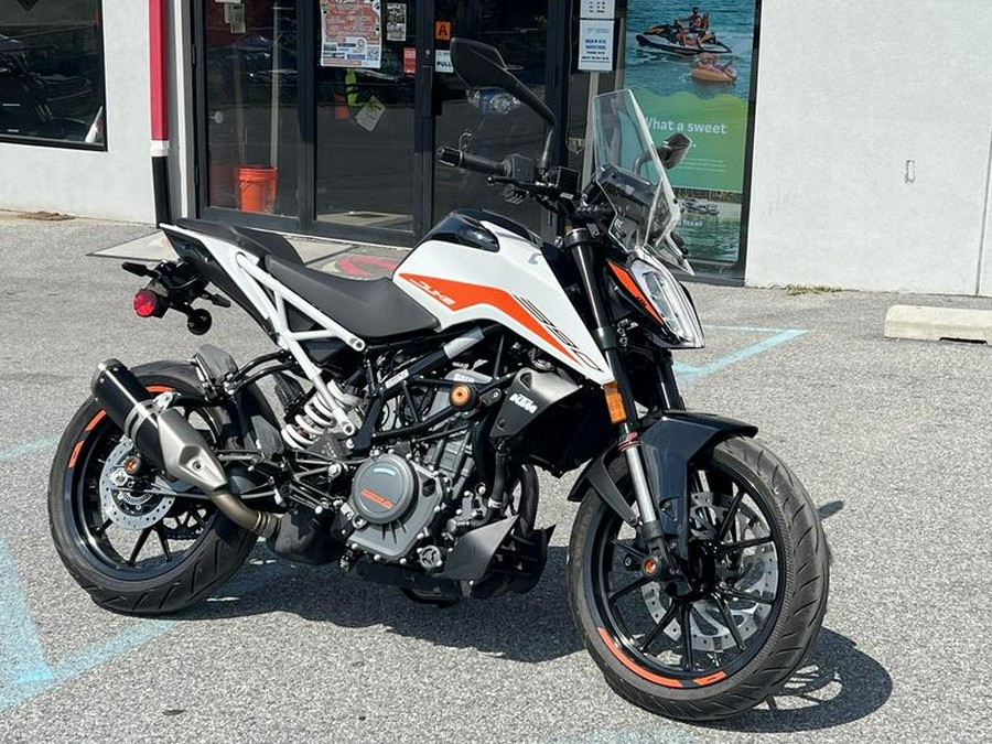 2022 KTM 390 Duke