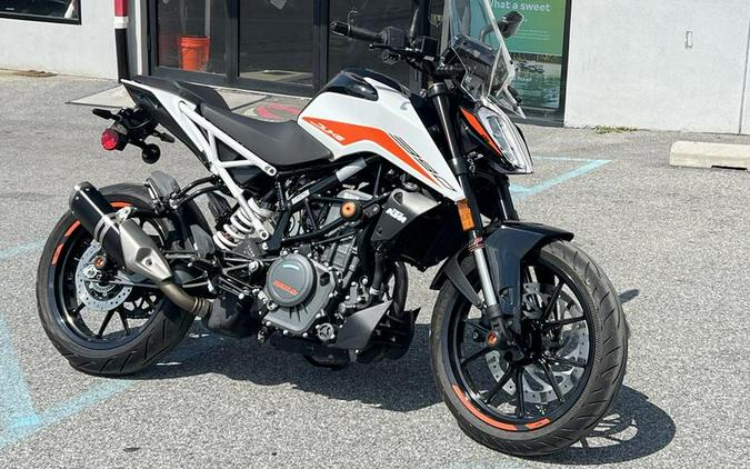 2022 KTM 390 Duke