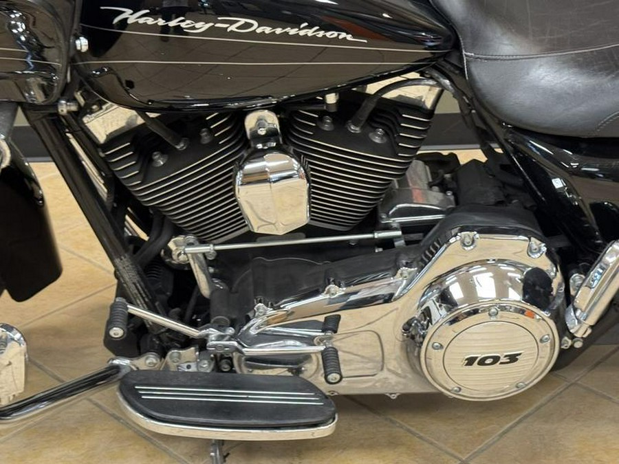 2013 Harley-Davidson® FLTRX - Road Glide® Custom