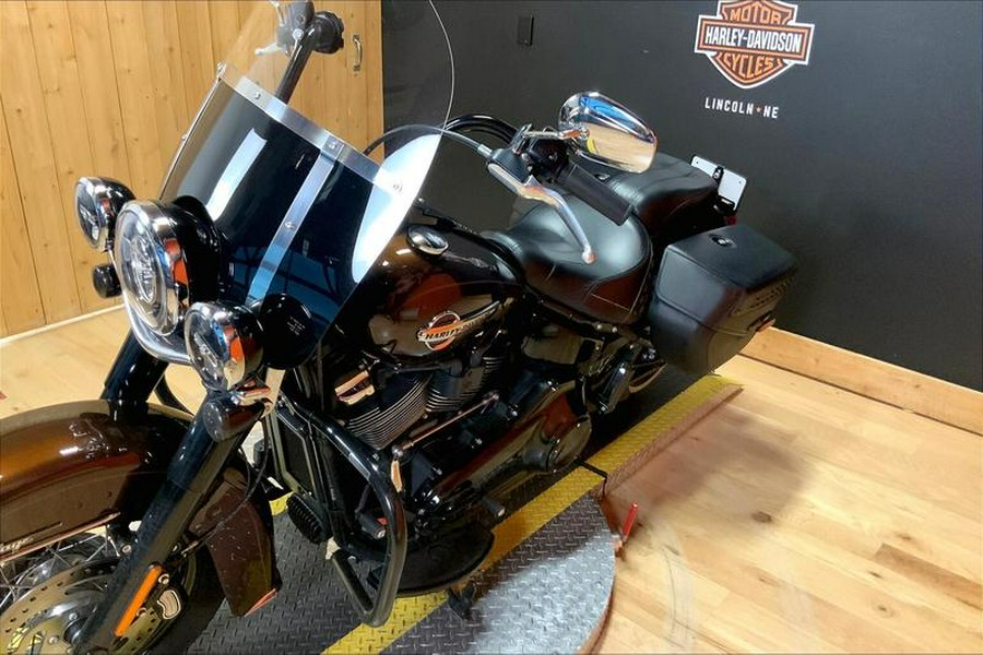 2019 Harley-Davidson® FLHC - Softail® Heritage Classic