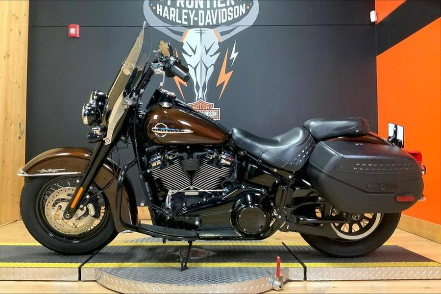 2019 Harley-Davidson® FLHC - Softail® Heritage Classic