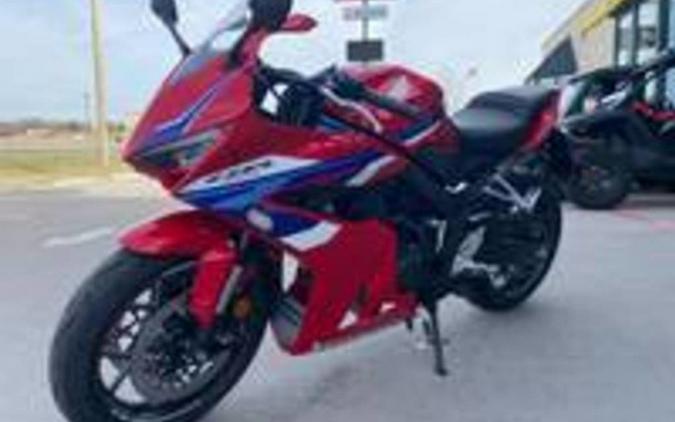 2026 Honda® CBR650R E-Clutch