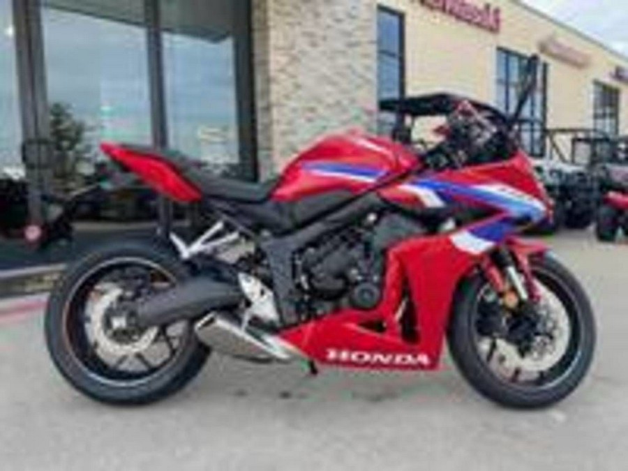 2026 Honda® CBR650R E-Clutch