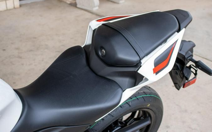 2026 YAMAHA YZFR3 ABS 70TH ANNIVERSARY EDITION