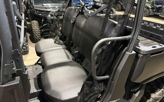 2025 Can-Am Defender MAX HD7
