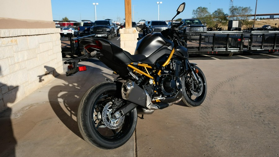 2026 KAWASAKI Z900 ABS