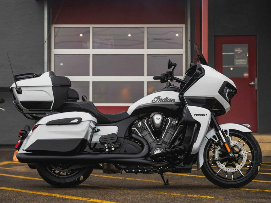 2026 Indian Motorcycle® Pursuit 112 Dark Horse® with PowerBand Audio Package