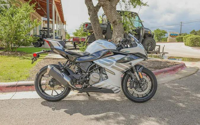 2026 CFMOTO 300SS