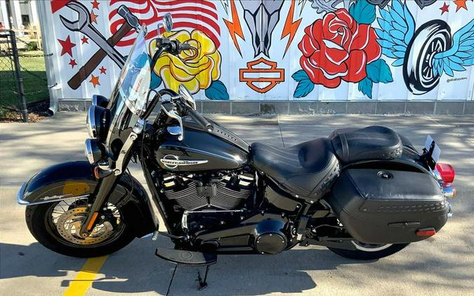 2019 Harley-Davidson® FLHC - Softail® Heritage Classic