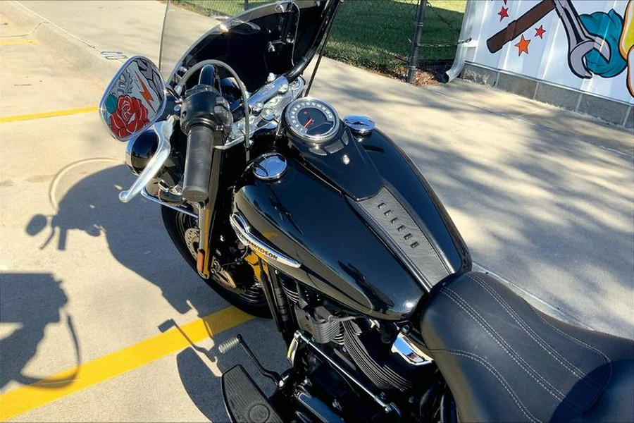 2019 Harley-Davidson® FLHC - Softail® Heritage Classic