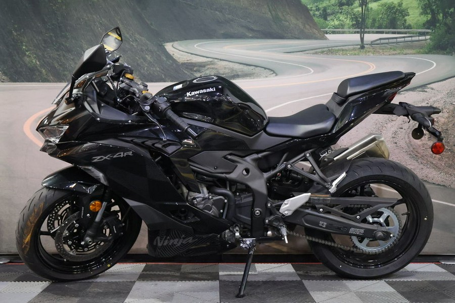 2025 Kawasaki NINJA® ZX™-4R ABS