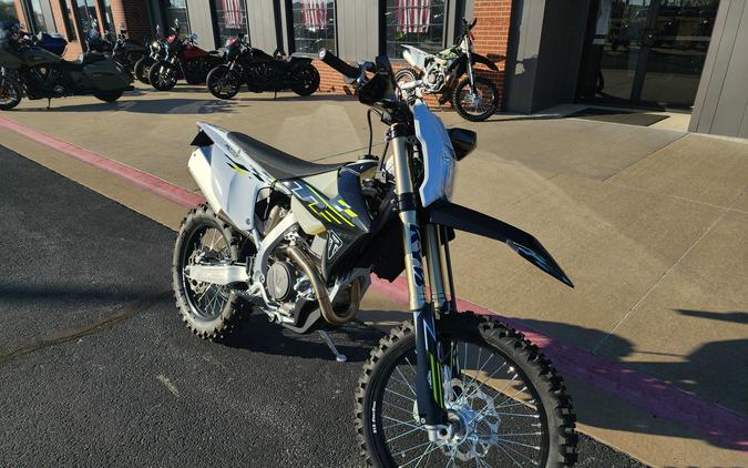 2026 Triumph TF 450-E