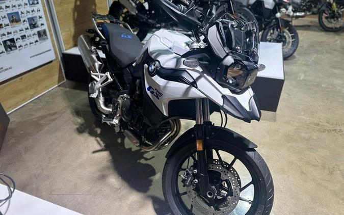 2025 BMW F 800 GS Light White 800 GS