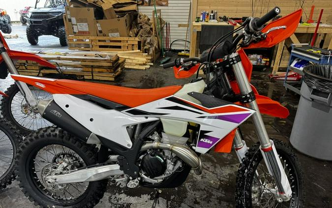 2024 KTM 350 XC-F Factory Edition First Look [9 Fast Facts]