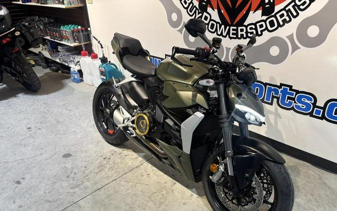 2024 Ducati Streetfighter V2 Storm Green