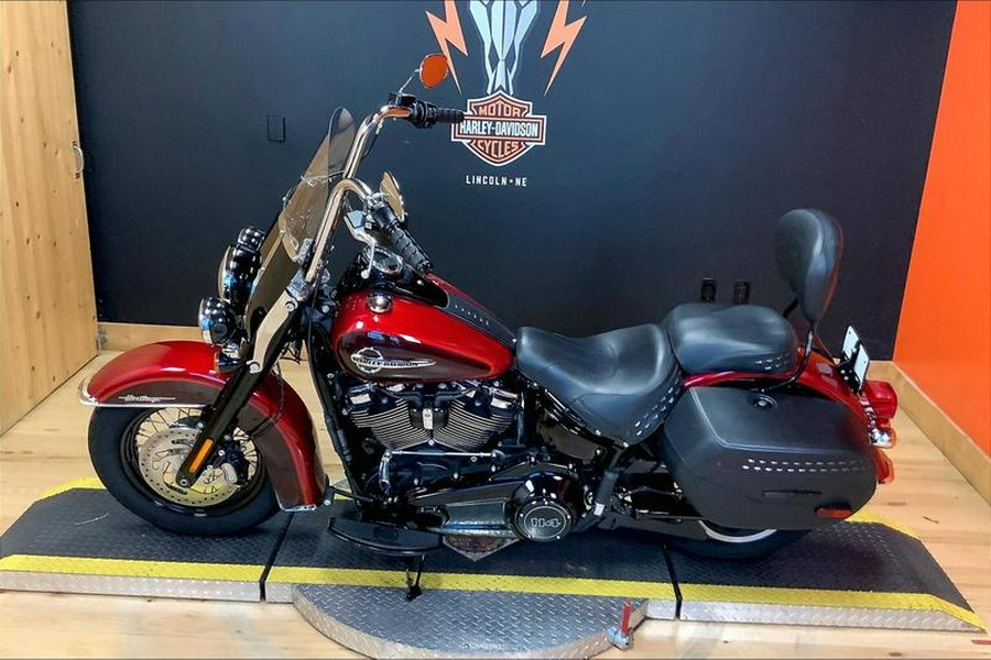 2019 Harley-Davidson® FLHCS - Heritage Classic 114