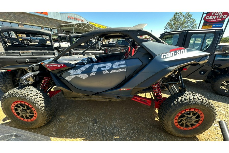 2026 MAVERICK R X RS W/ SMART SHOX - Can-Am