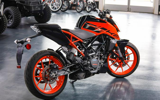 2021 KTM 200 Duke