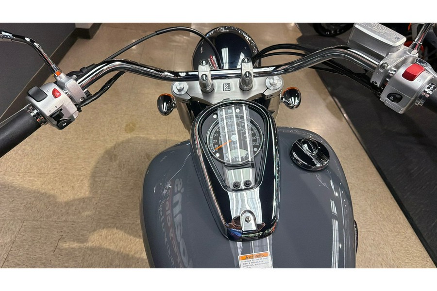 2025 Suzuki BOULEVARD C50