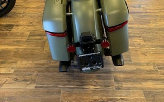 2025 Indian Challenger Dark Horse Springfield Blue