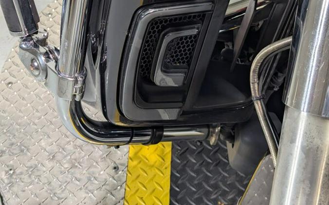 2014 Harley-Davidson® Ultra Limited Two-Tone Charcoal Pearl/Vivid Black