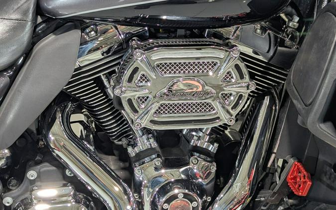 2014 Harley-Davidson® Ultra Limited Two-Tone Charcoal Pearl/Vivid Black