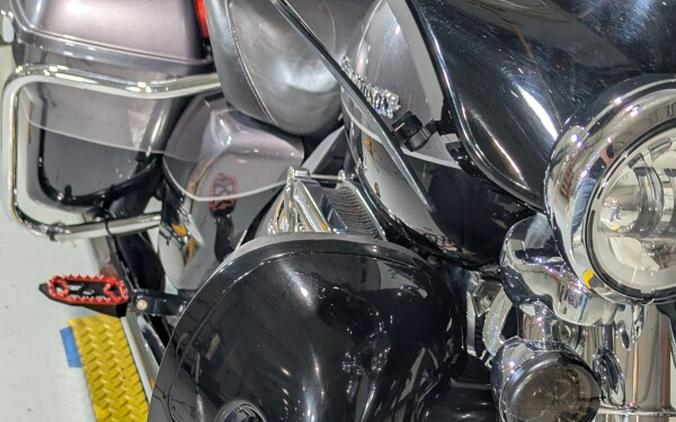 2014 Harley-Davidson® Ultra Limited Two-Tone Charcoal Pearl/Vivid Black