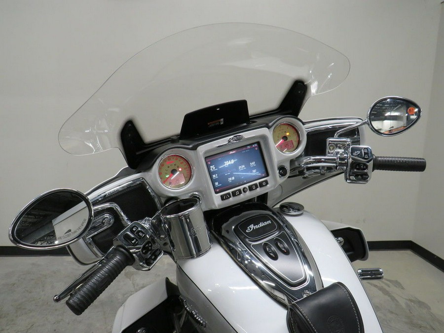 2018 Indian Motorcycle® Roadmaster® ABS Pearl White over Star Silver