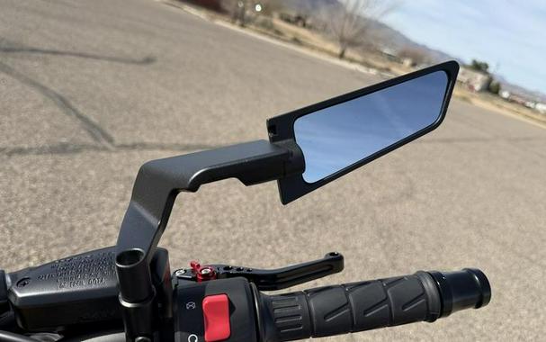 2023 Kawasaki Z900 SE