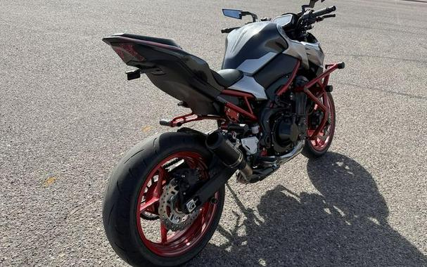 2023 Kawasaki Z900 SE