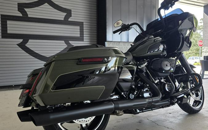 2026 Harley-Davidson® Road Glide® Olive Steel Metallic / Vivid Black Chrome Trim