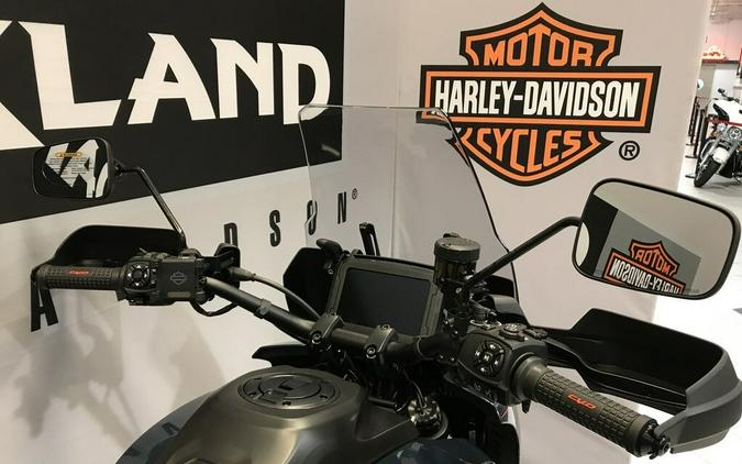Harley-Davidson® CVO™ Pan America® 2025