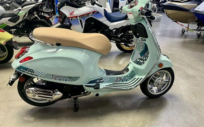 2025 Vespa Primavera 150 Batik