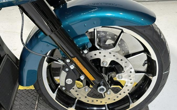 2026 Harley-Davidson® Road Glide 3 Teal Thunder Finish Black