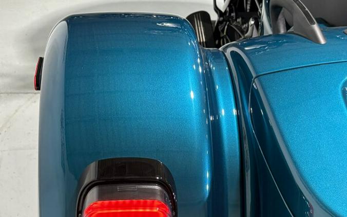 2026 Harley-Davidson® Road Glide 3 Teal Thunder Finish Black