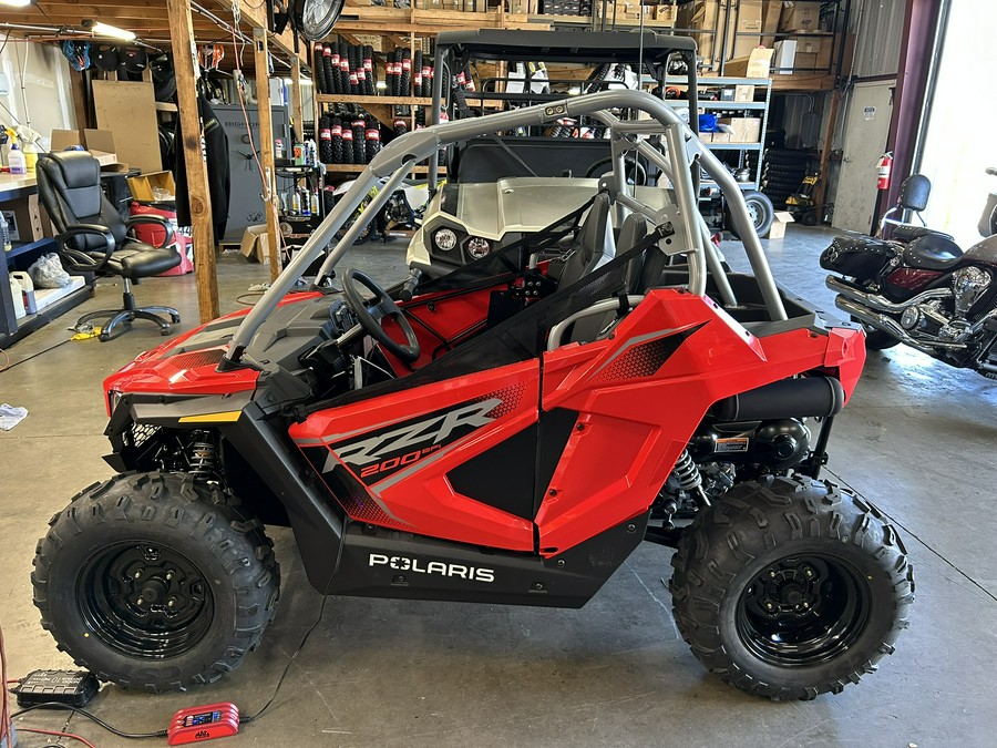2026 Polaris RZR 200 EFI