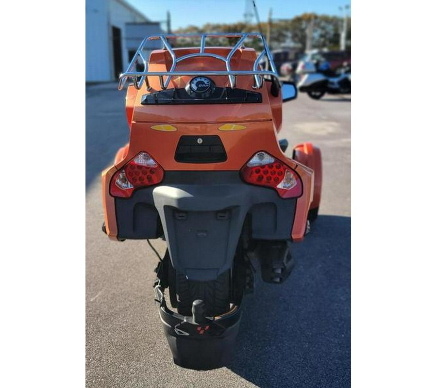 2019 Can-Am® Spyder® RT Limited Dark